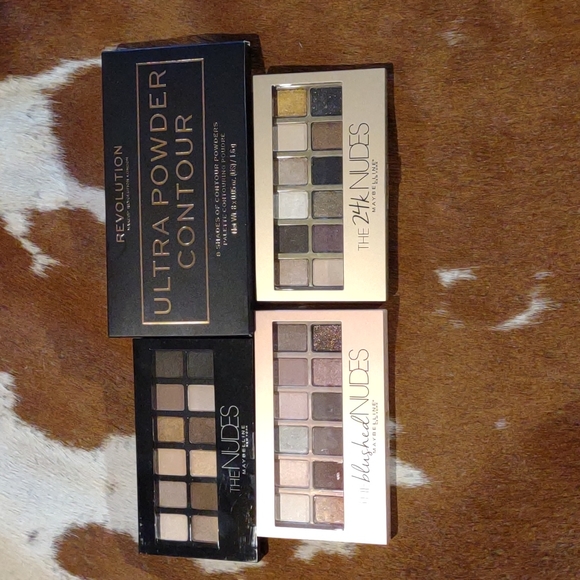 Makeup bundle